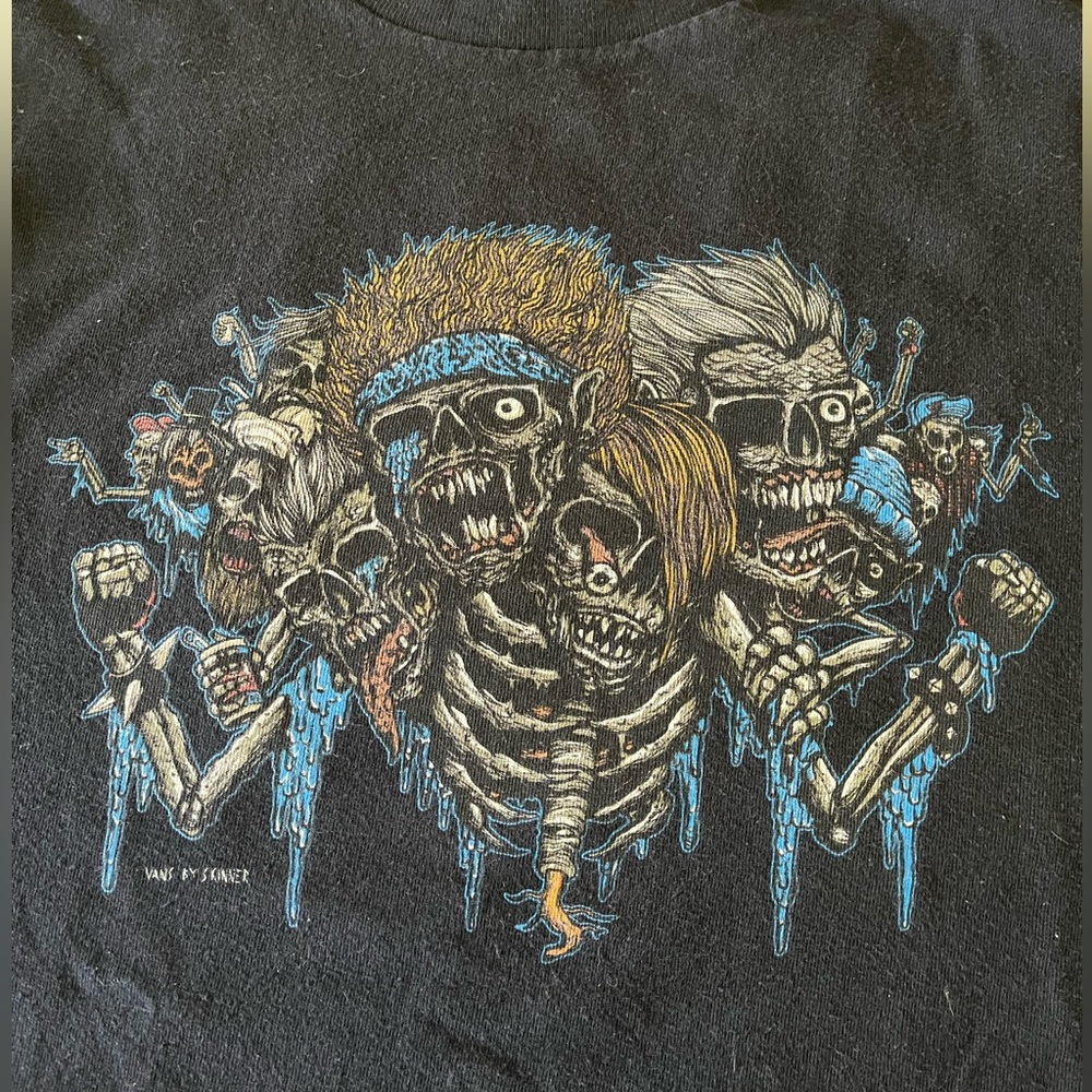 Vans Mens “Basic T-Shirt” Classic. Size Medium. Perfect condition.
